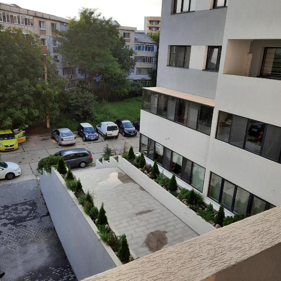 Studio Adela Apartment Iasi Luaran gambar